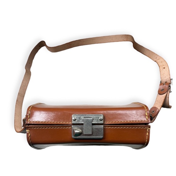 RARE Polaroid J33 Land Camera w/Original Leather Case - Picture 11 of 15